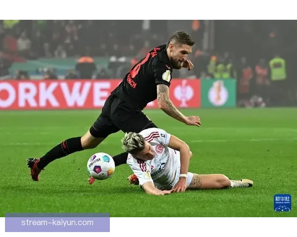 塔普索巴本赛季表现稳健，成勒沃库森后防核心